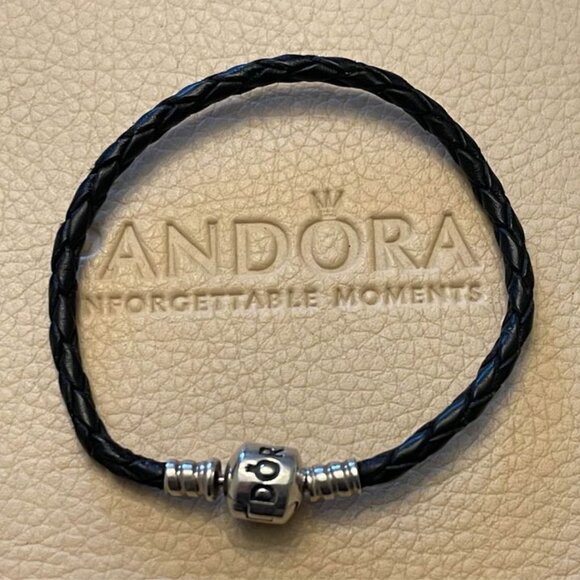 Authentic Pandora Black Leather Bracelet Braided Silver Barrel Clasp Size Small - Picture 1 of 3